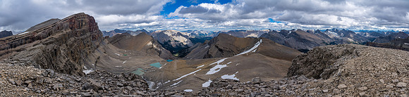 Views from the highpoint include Harris (L), Icefall, Mamen, Whimper and many other obscure summits.