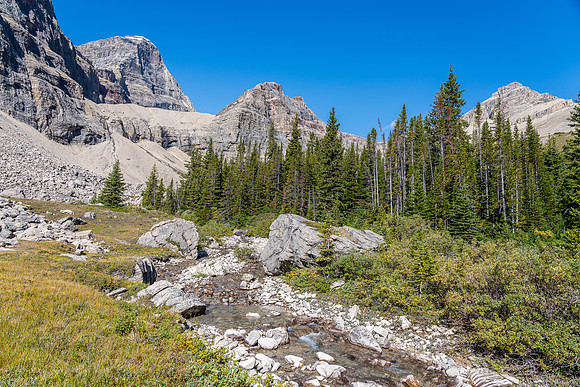 The hanging valley south of Mount Harris is a beautiful spot! Crown Jewels at left.