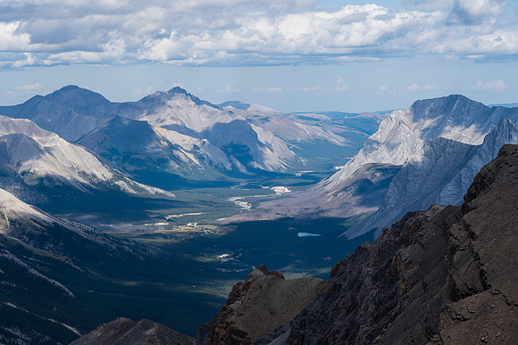 North Guide and Lost Guide at left with Mount Peters rising at right.