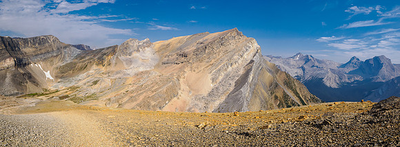 Descending the scenic NW ridge of Whiskey Papa towards Minnow Peak.