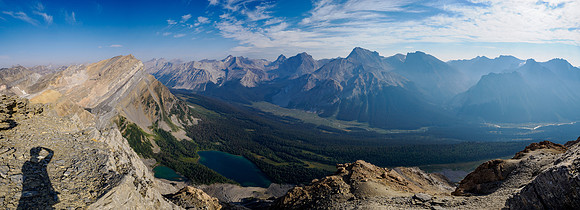 Unnamed lakes under Minnow Peak. Deluc, Little Cataract, Cataract and Forgotten at right.