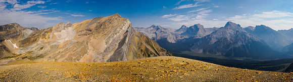 Descending the scenic NW ridge of Whiskey Papa towards Minnow Peak.