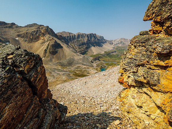 Descending the NW bowl from Minnow Peak to Fish Lakes.