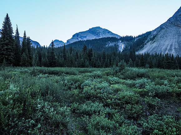 Looking back at an already distant Cataract with its namesake in the foreground.