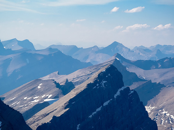 Deluc Peak is almost 3200m high. Icefall - at distant right of center - is even higher at over 3220m.