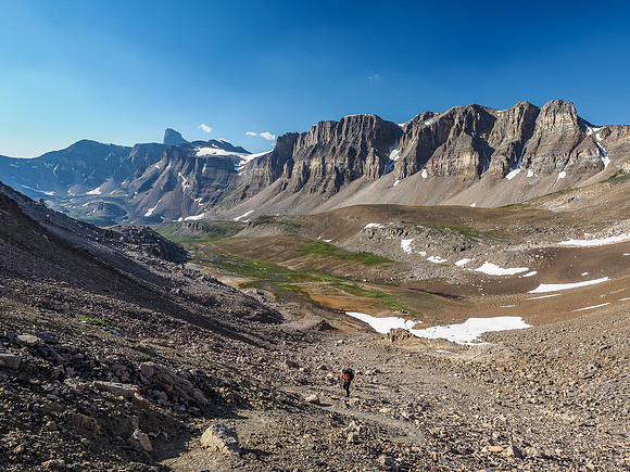 Switchbacks up North Molar Pass.