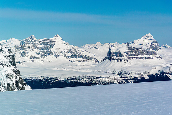 Sundial with Listening Mountain at left and Warwick / Dias at right.