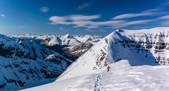 Descending the summit ridge of Androlumbia with the lower south ridge of Andromeda in front of us.