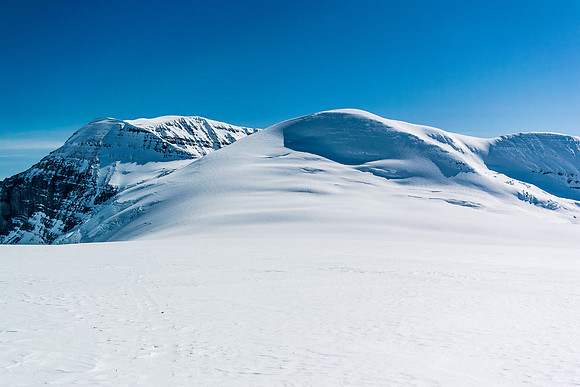 I was hoping to bag Andromeda via its south ridge (rising right to left) but we ended up bagging Androlumbia instead