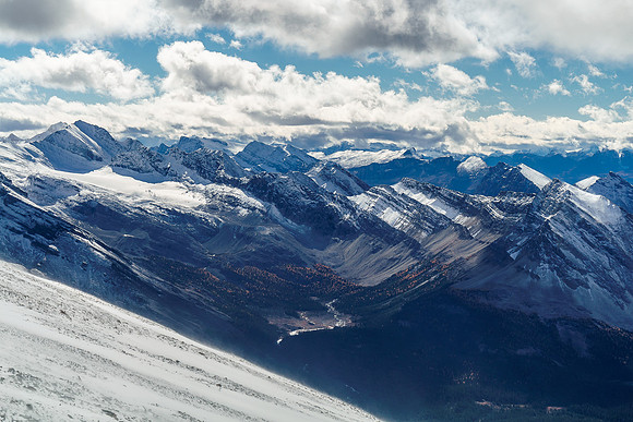 Looking back towards Mount Lychnis at left.