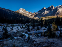 Looking into the Hidden Lake bowl between Richardson (L) and Ptarmigan (R).