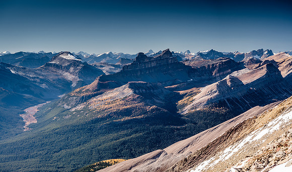 Can't stop looking and photographing the views as we descend.