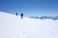 Cutting to climber's left, we leave the exit trail and start going for the summit of Snow Dome.