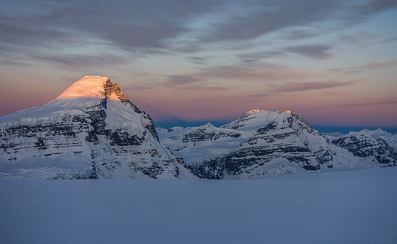 Sunrise on Mount Columbia and King Edward.