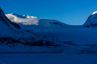 Approaching the Saskatchewan Glacier.