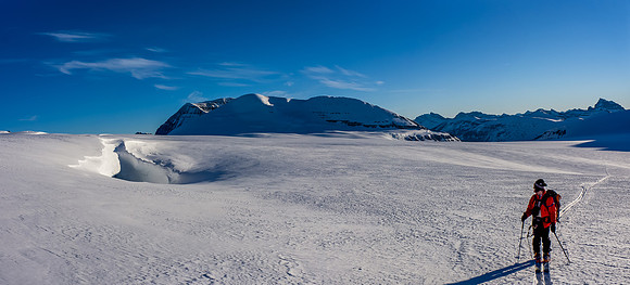 Looking back over a massive hole with Androlumbia at left.