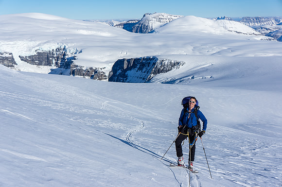 Vern with our approach track, the trench and mounts Andromeda and Athabasca - which I'd climb in 2014 with Ferenc - in the background.