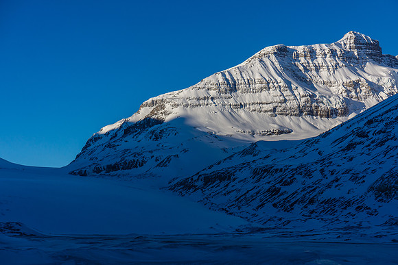 Approaching the Saskatchewan Glacier.