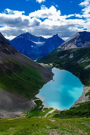 Gorgeous Upper Divergence Lake.