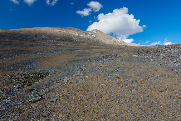 Scree slopes lead easily to the SW ridge.
