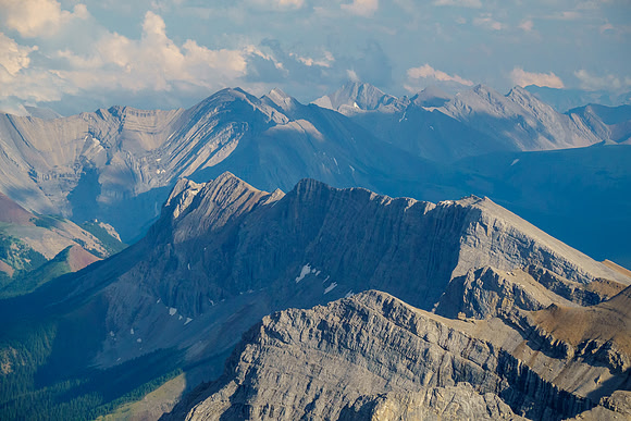 Distant views to Carrot, Fable and Stenton Peak.