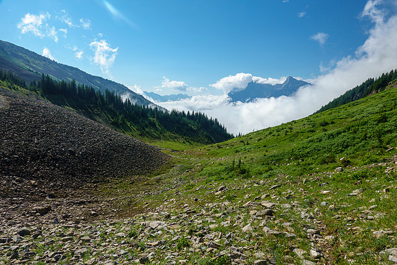 Hiking over Aylmer Pass.