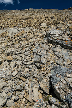 Loose rock on the south ramp up Howl Peak.