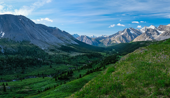 Traversing into the NW valley of McConnell Creek.