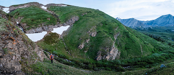 Traversing into the NW valley of McConnell Creek.