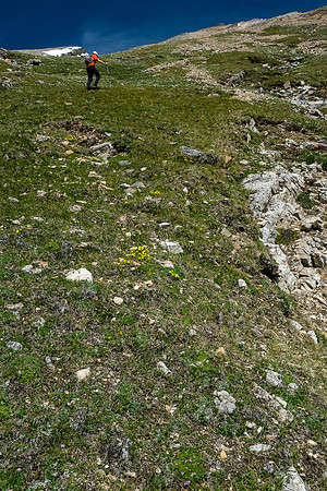 Ascending the lower ramp on Howl Peak.