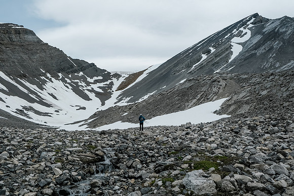 Hiking towards Bellow Peak.