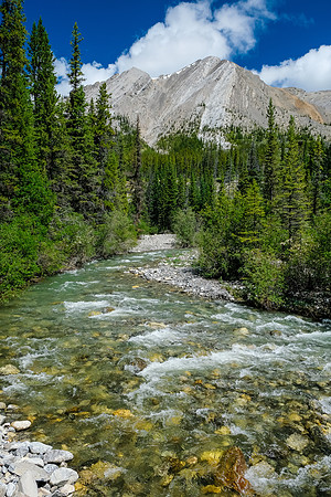 Divide Creek and Mount Tyrell.