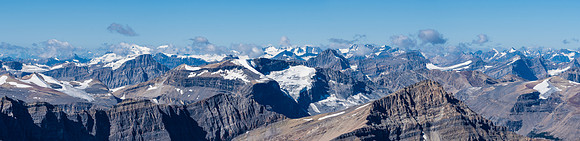 Looking over an unnamed summit and Observation Peak towards distant peaks.