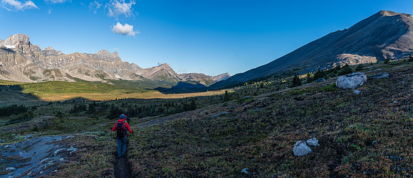Descending from Clearwater Pass into the Siffleur River valley / trail.