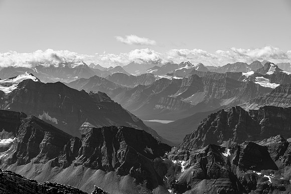 Views to the west over Quartzite Col.