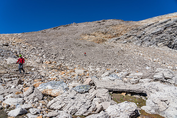 Descending into the lovely south basin valley.