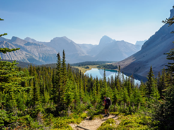 Hiking between NMP and Fish Lakes.