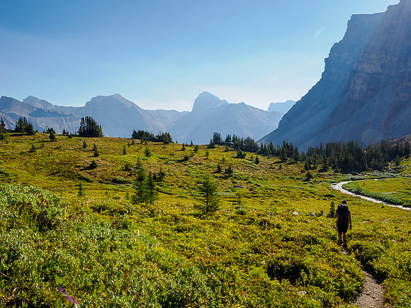 Hiking between NMP and Fish Lakes. Minnow Peak visible with Cataract and Forgotten in the distance.
