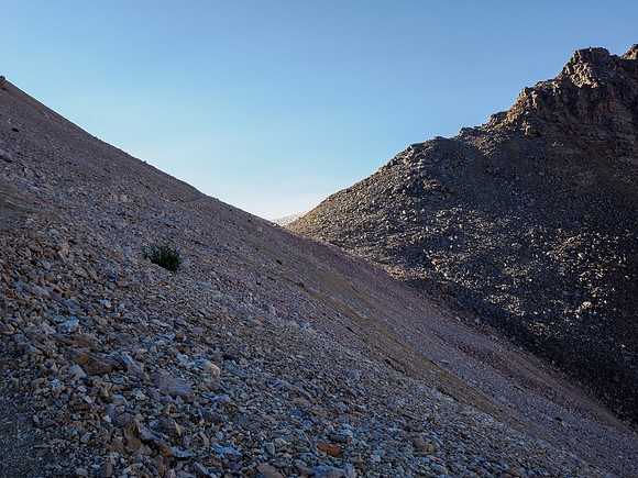 Hiking the trail to North Molar Pass.