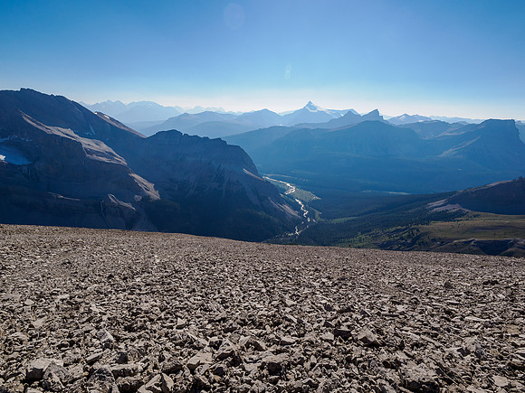 Descending WSW slopes of Forgotten Peak to Fossil Creek.