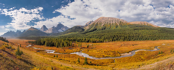 We drove from Canmore via the Spray Lakes road and enjoyed these sublime views around Tent Ridge (r) with Commonwealth Ridge at left.