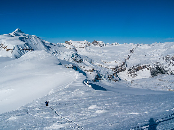 Descending Lilliput back to the glacier.