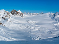 It's a steep run down to the Guy Ritchie hut from the col - again not a great spot for whiteout navigation.