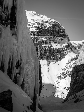 Not a good place to be in bad weather or avy conditions but very interesting and complex terrain.