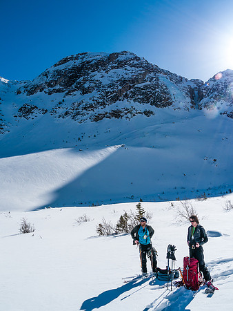 Skiing down Balfour Creek to Hector Lake.