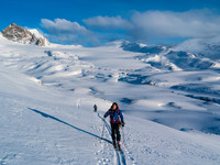 TJ and Ben come up behind me - we have already gained a few hundred meters here.