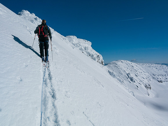 This was the diciest slope we climbed on Balfour. You can see that it's already very sun exposed and definitely steep enough to slide.
