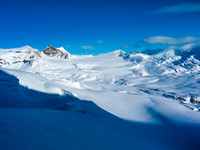 Beautiful view over the Vulture Glacier from high up near the Balfour Col. In good weather, this is a special place.
