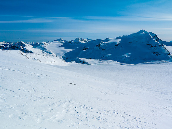 Wow! There's the king of the Wapta - Mount Balfour rises dramatically in the distance.