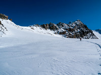 Turning towards the St. Nich / Olive col at left.